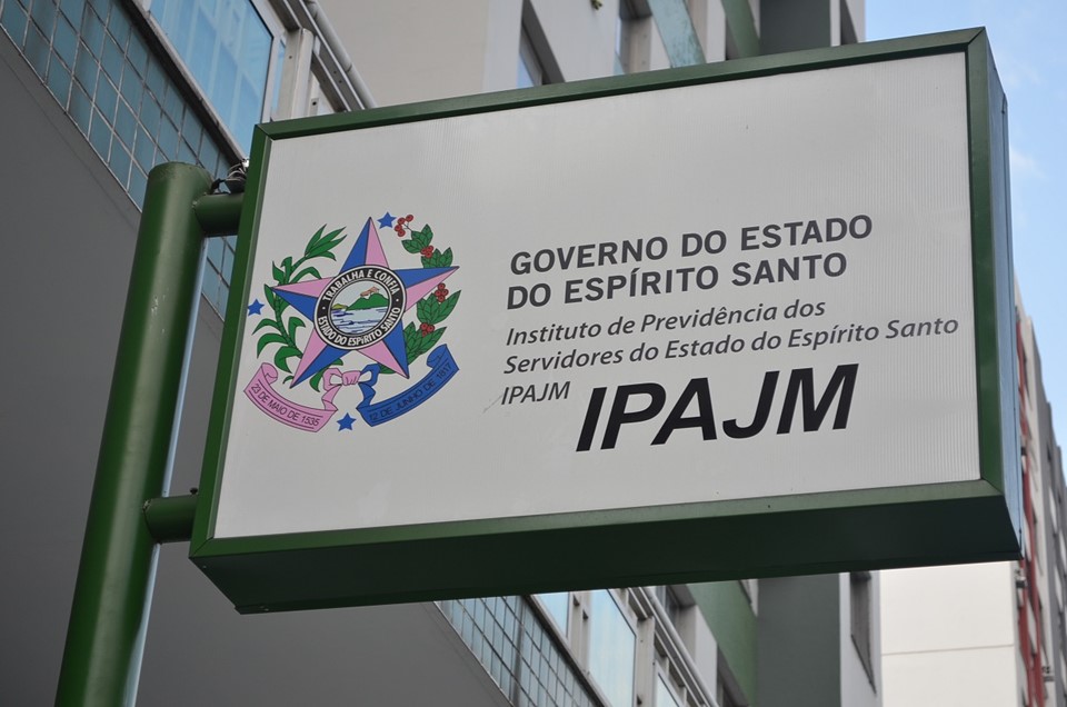 IPAJM_FACHADA2_PLACA