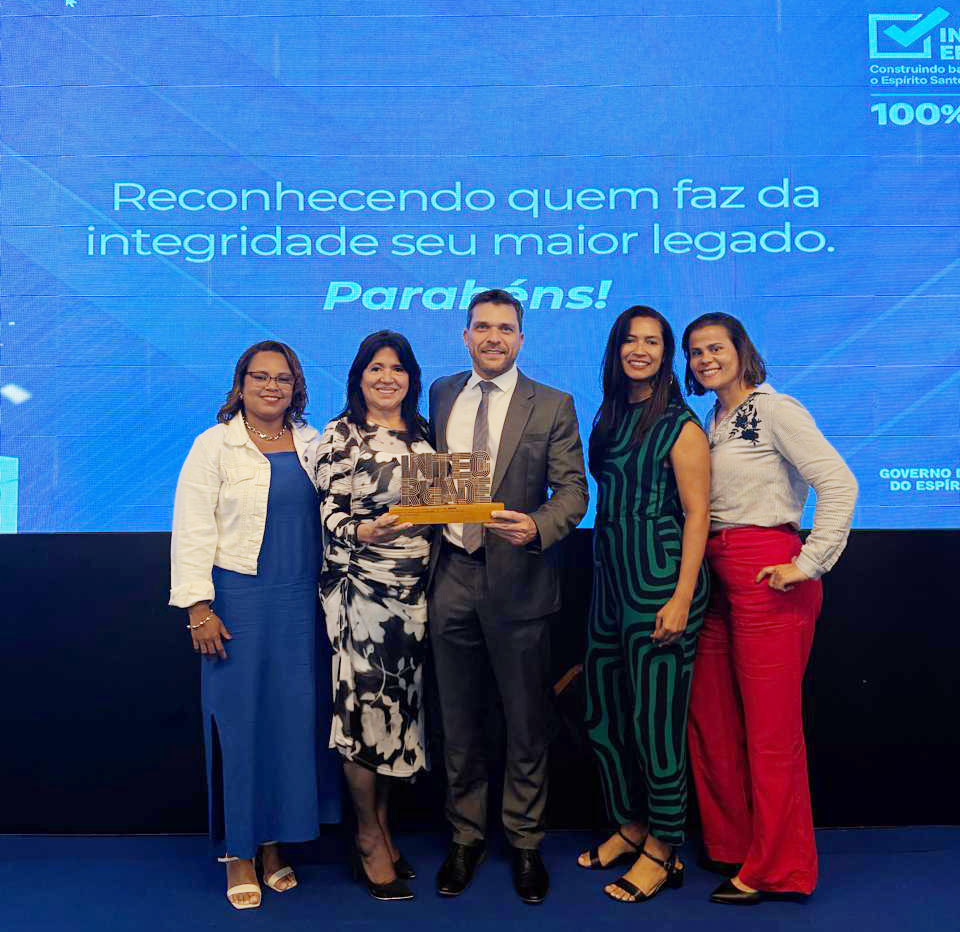 DIO recebe troféu Integridade3
